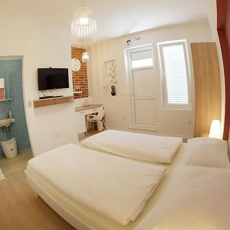 Guest house Street And 3*