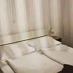 Street And Guest house 3*