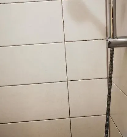 Street Apartments&room