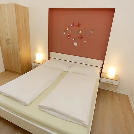 Gasthuis Street Apartments&room Zadar